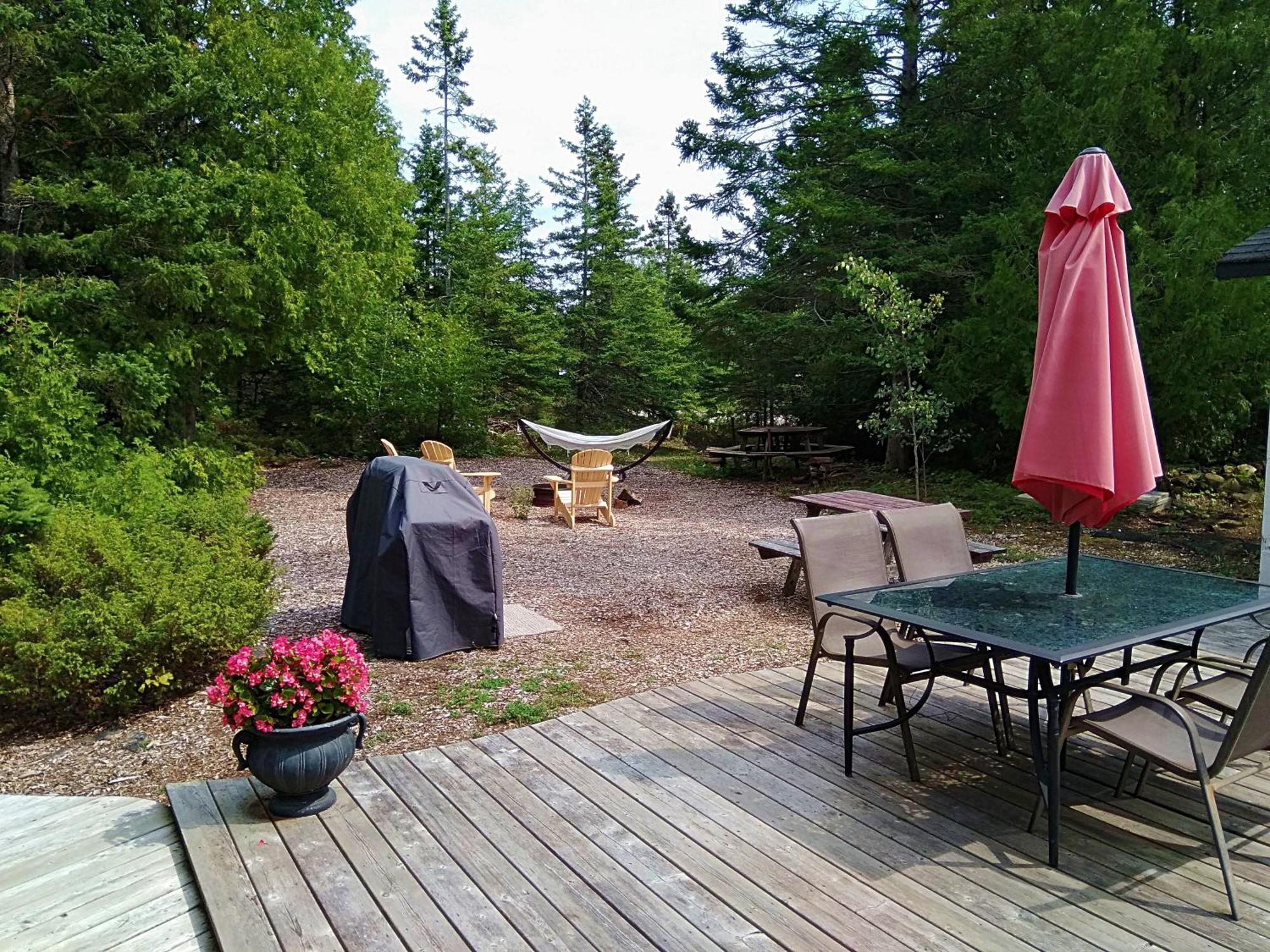 New Buddha Bing Unique Experience Cottage And Cabins Tobermory Eksteriør bilde